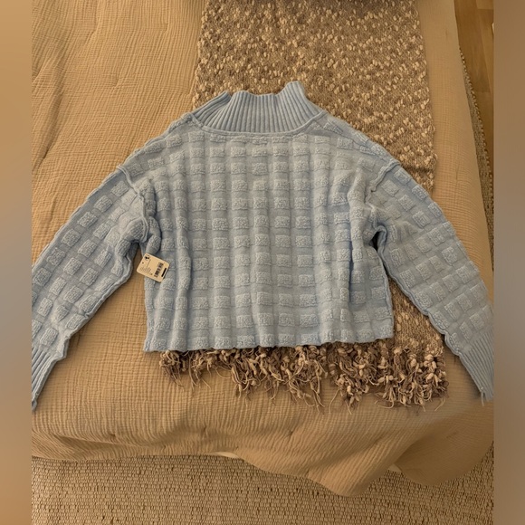 Free People - Soul Search Sweater in Angel Falls - Picture 2 of 6